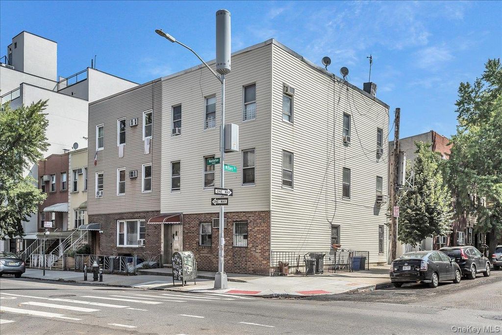 382 Manhattan Avenue, Brooklyn, NY 11211