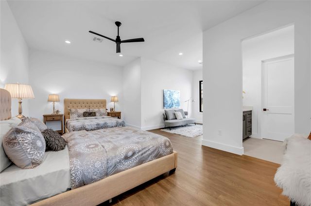 144 Riverfront LN, Kingsland, TX 78639