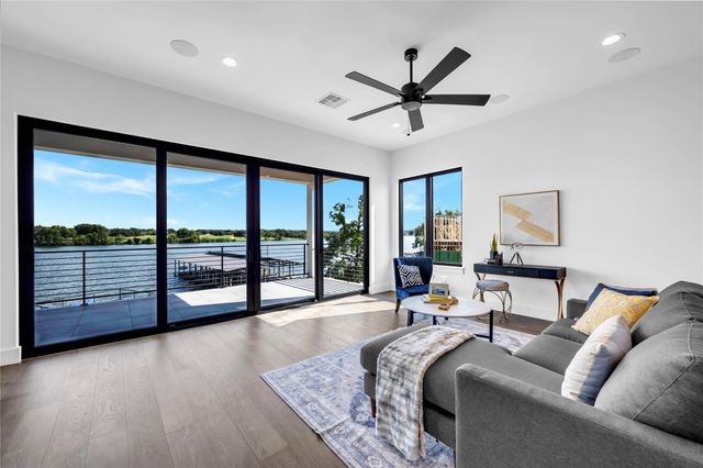 144 Riverfront LN, Kingsland, TX 78639