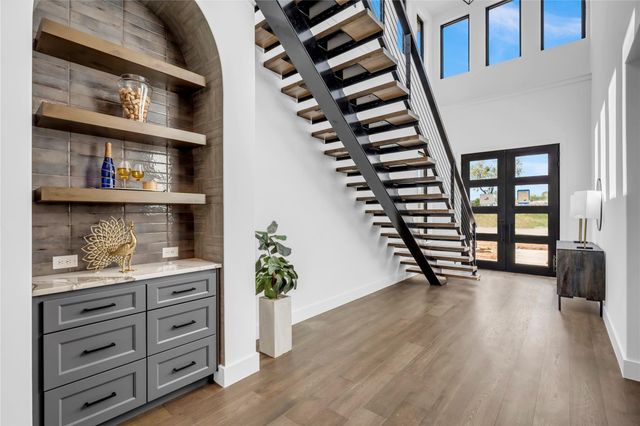 144 Riverfront LN, Kingsland, TX 78639