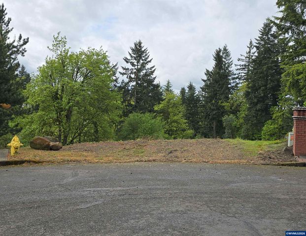 3595 Ghiglieri Ct, West Linn, OR 97068