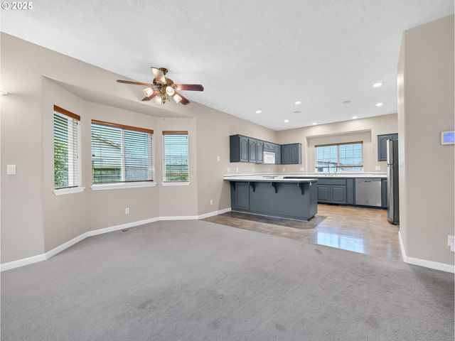 3533 Ne FAIRVIEW LAKE Ct, Fairview, OR 97024