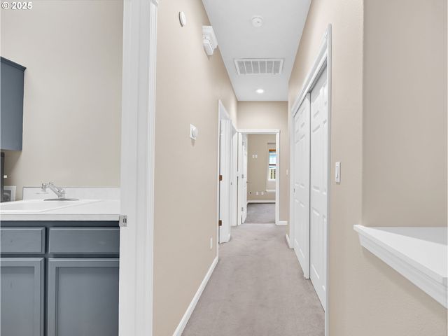 3533 Ne FAIRVIEW LAKE Ct, Fairview, OR 97024