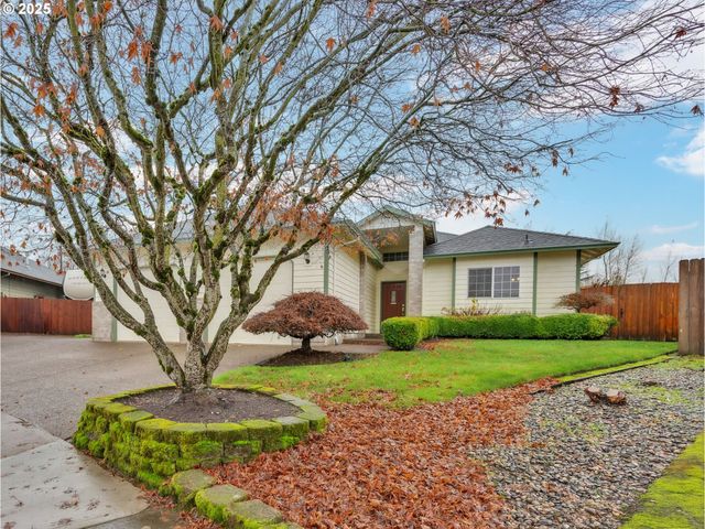 3533 Ne FAIRVIEW LAKE Ct, Fairview, OR 97024