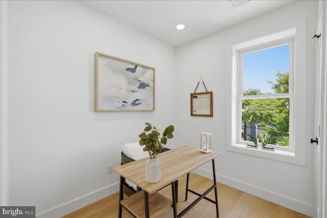 609 HARVARD ST NW, Washington, DC 20001