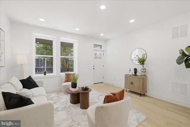 609 HARVARD ST NW, Washington, DC 20001