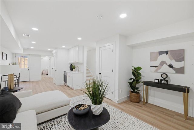 609 HARVARD ST NW, Washington, DC 20001