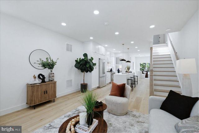 609 HARVARD ST NW, Washington, DC 20001