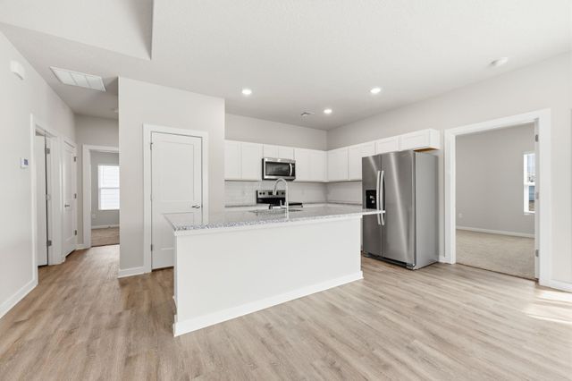 3571 E Hollandale St, Derby, KS 67037