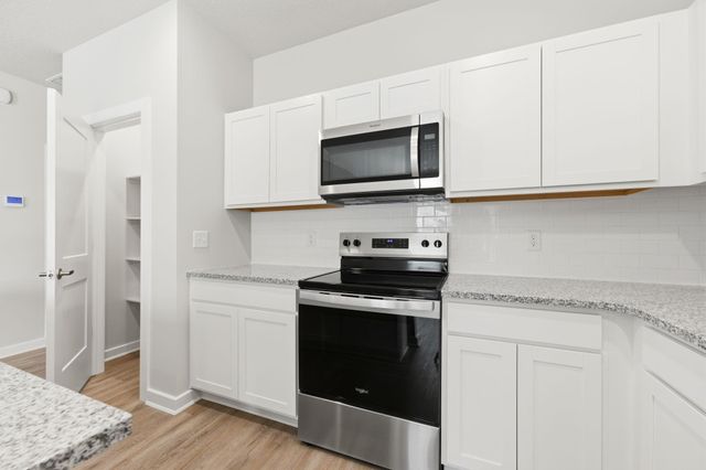 3571 E Hollandale St, Derby, KS 67037