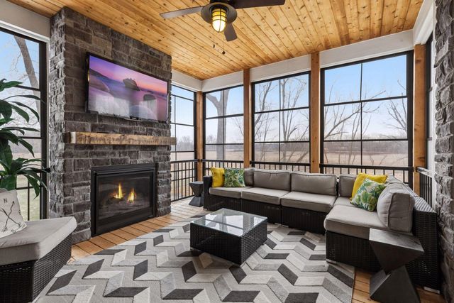 15484 Minnetonka Boulevard, Minnetonka, MN 55345