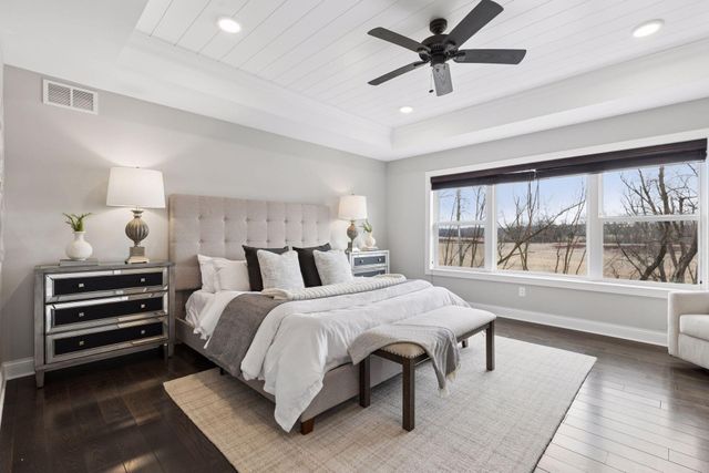 15484 Minnetonka Boulevard, Minnetonka, MN 55345