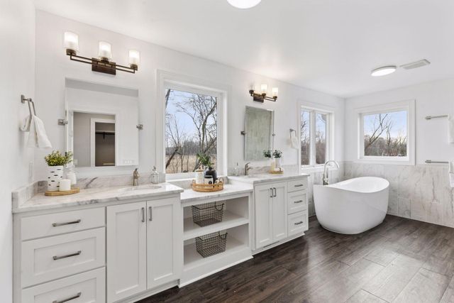 15484 Minnetonka Boulevard, Minnetonka, MN 55345