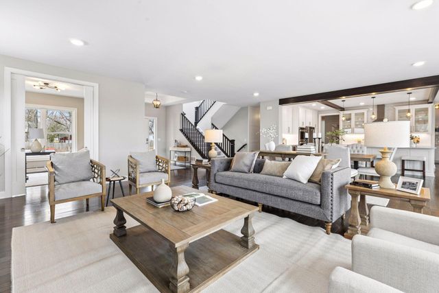 15484 Minnetonka Boulevard, Minnetonka, MN 55345