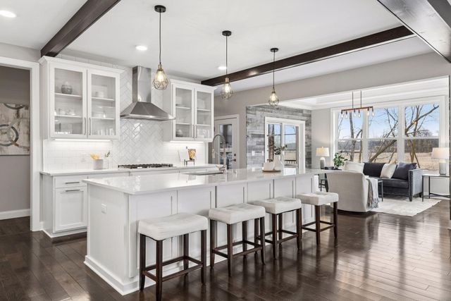 15484 Minnetonka Boulevard, Minnetonka, MN 55345