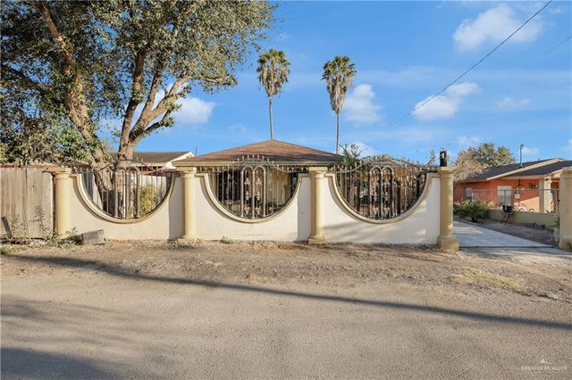 309 Domingo Navarez Street, Rio Grande City, TX 78582