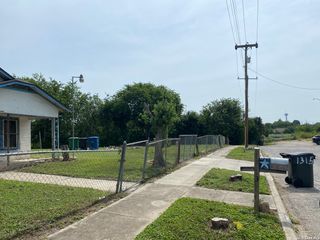 1315 MONTEREY ST, San Antonio, TX 78207