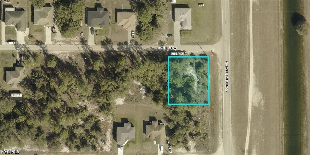 2501 39th ST W, Lehigh Acres, FL 33971