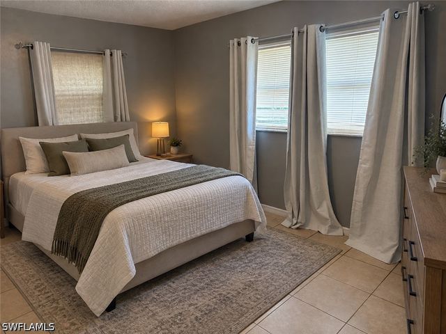 1111 Gifford AVE N, Lehigh Acres, FL 33936