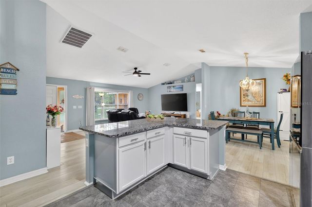 18018 SW 68TH LOOP, Dunnellon, FL 34432