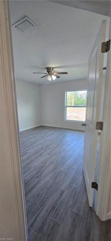 1139 Abrams BLV BLVD, Lee, FL 33971