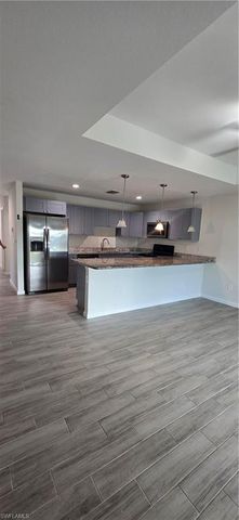 1139 Abrams BLV BLVD, Lee, FL 33971