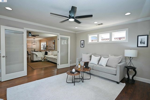 749 Moraga Dr, Livermore, CA 94550