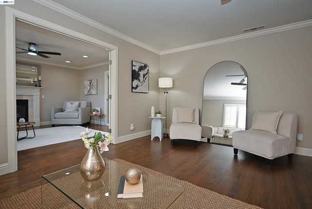 749 Moraga Dr, Livermore, CA 94550