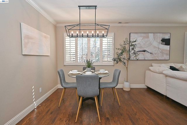 749 Moraga Dr, Livermore, CA 94550
