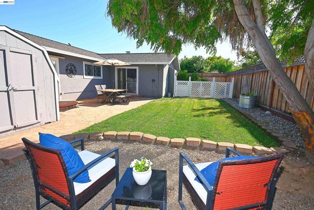 749 Moraga Dr, Livermore, CA 94550
