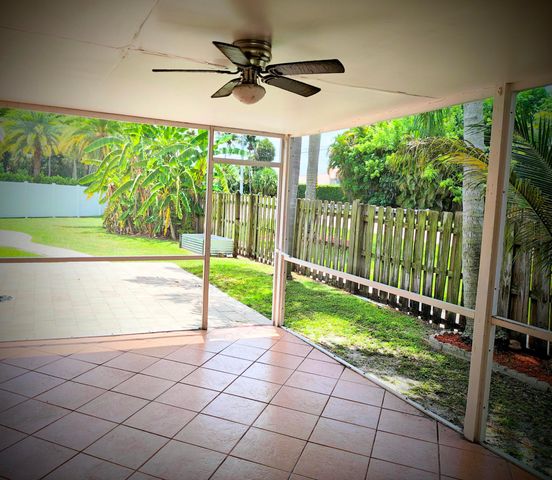 9785 RIDGECREEK Road, Boca Raton, FL 33496
