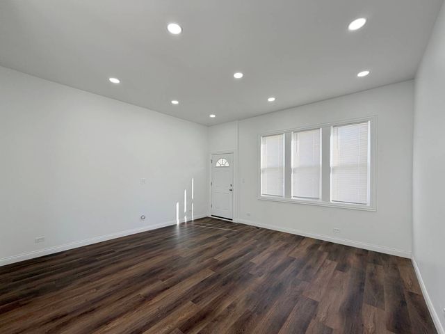 2982 S Lyman Street, Chicago, IL 60608