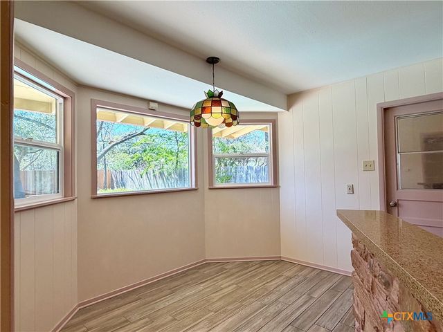 141 Oaklane Drive, Universal City, TX 78148
