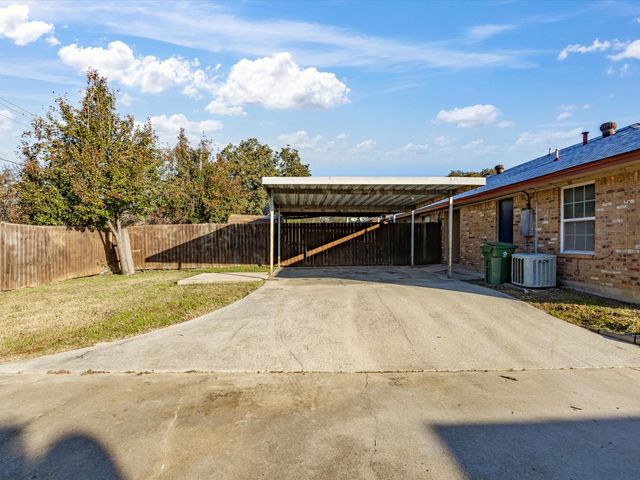 7503 Windhaven Road, North Richland Hills, TX 76182
