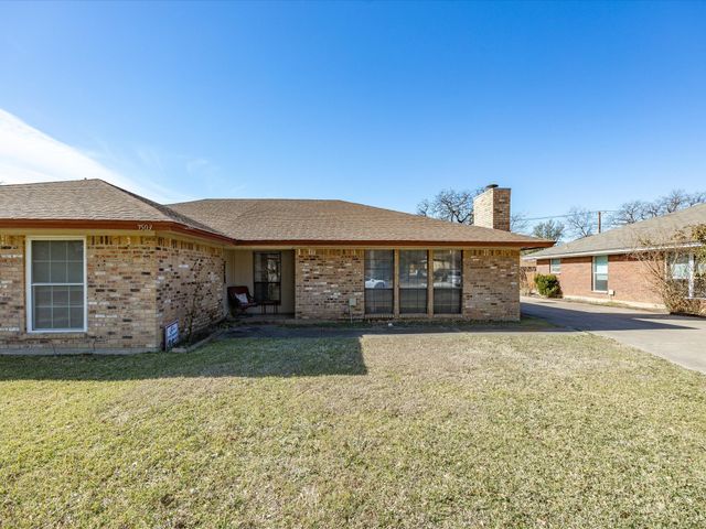 7503 Windhaven Road, North Richland Hills, TX 76182