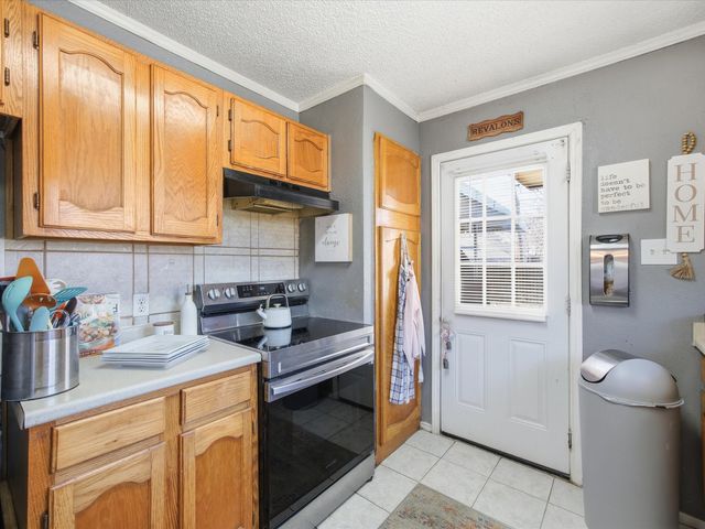 7503 Windhaven Road, North Richland Hills, TX 76182