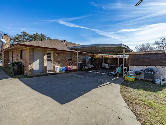 7503 Windhaven Road, North Richland Hills, TX 76182