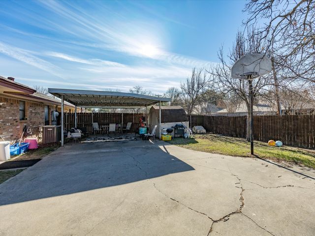 7503 Windhaven Road, North Richland Hills, TX 76182