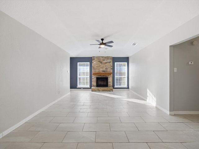 7503 Windhaven Road, North Richland Hills, TX 76182