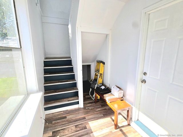 17 Giddings Street, Hartford, CT 06106