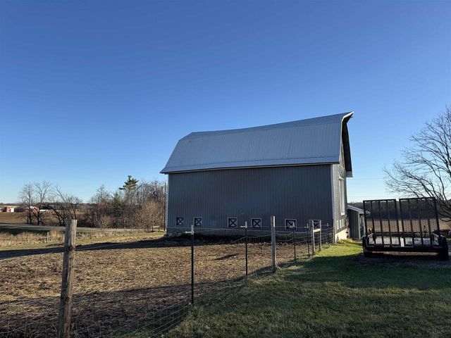 8150 W Plymouth Church Road, Orfordville, WI 53576