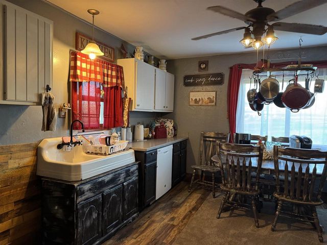 8150 W Plymouth Church Road, Orfordville, WI 53576