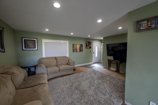 2901 Highway 73, Cambridge, WI 53523
