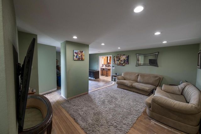 2901 Highway 73, Cambridge, WI 53523