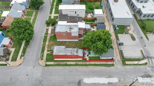 4368 Hunt Avenue, St Louis, MO 63110