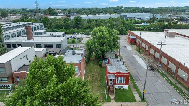 4368 Hunt Avenue, St Louis, MO 63110