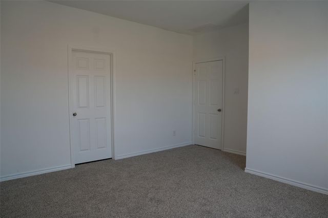 500 Oak Chase Avenue, Dayton, TX 77535