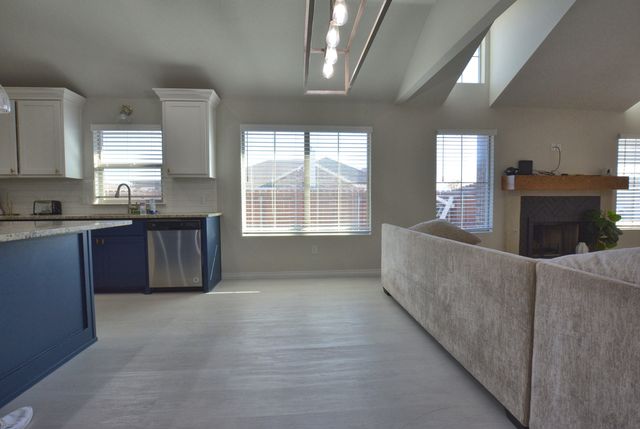 2316 103rd Street, Lubbock, TX 79423