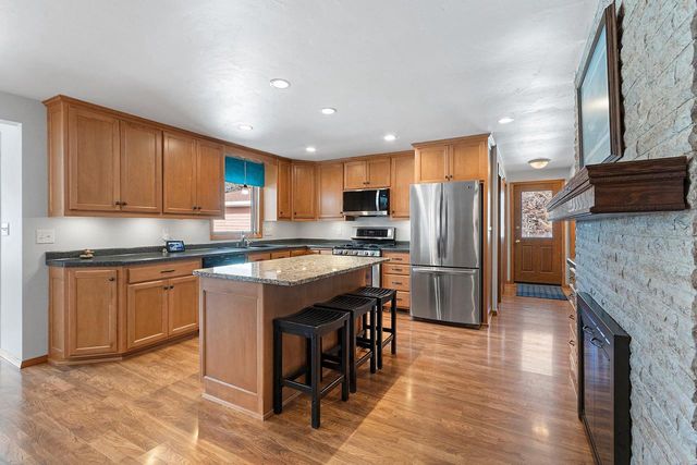 962 S NORTHVIEW ROAD, Green Bay, WI 54311