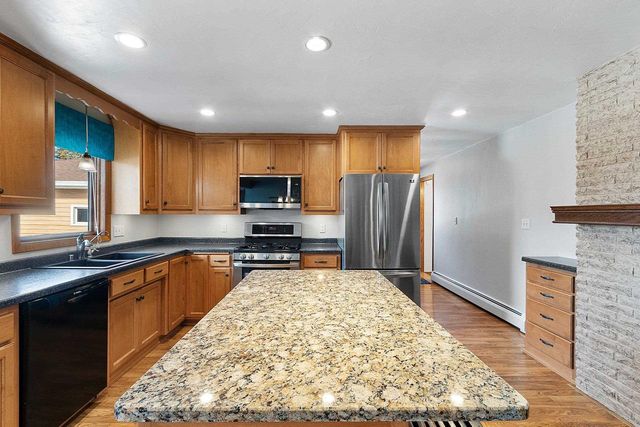 962 S NORTHVIEW ROAD, Green Bay, WI 54311